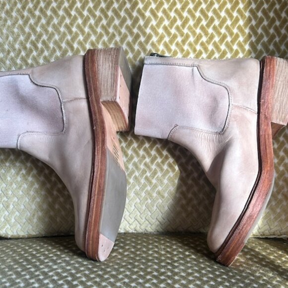 FREE PEOPLE Arlo Santa Fe Lush Natural Tan Elastic Croc Chelsea Boots - Picture 14 of 16